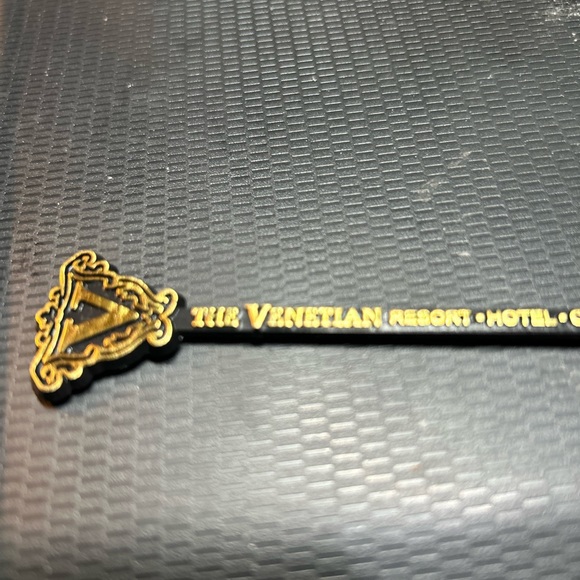 Las Vegas Swizzle Sticks - old Aladdin hotel - Mandalay Bay, Venetian Hotel - Picture 5 of 7